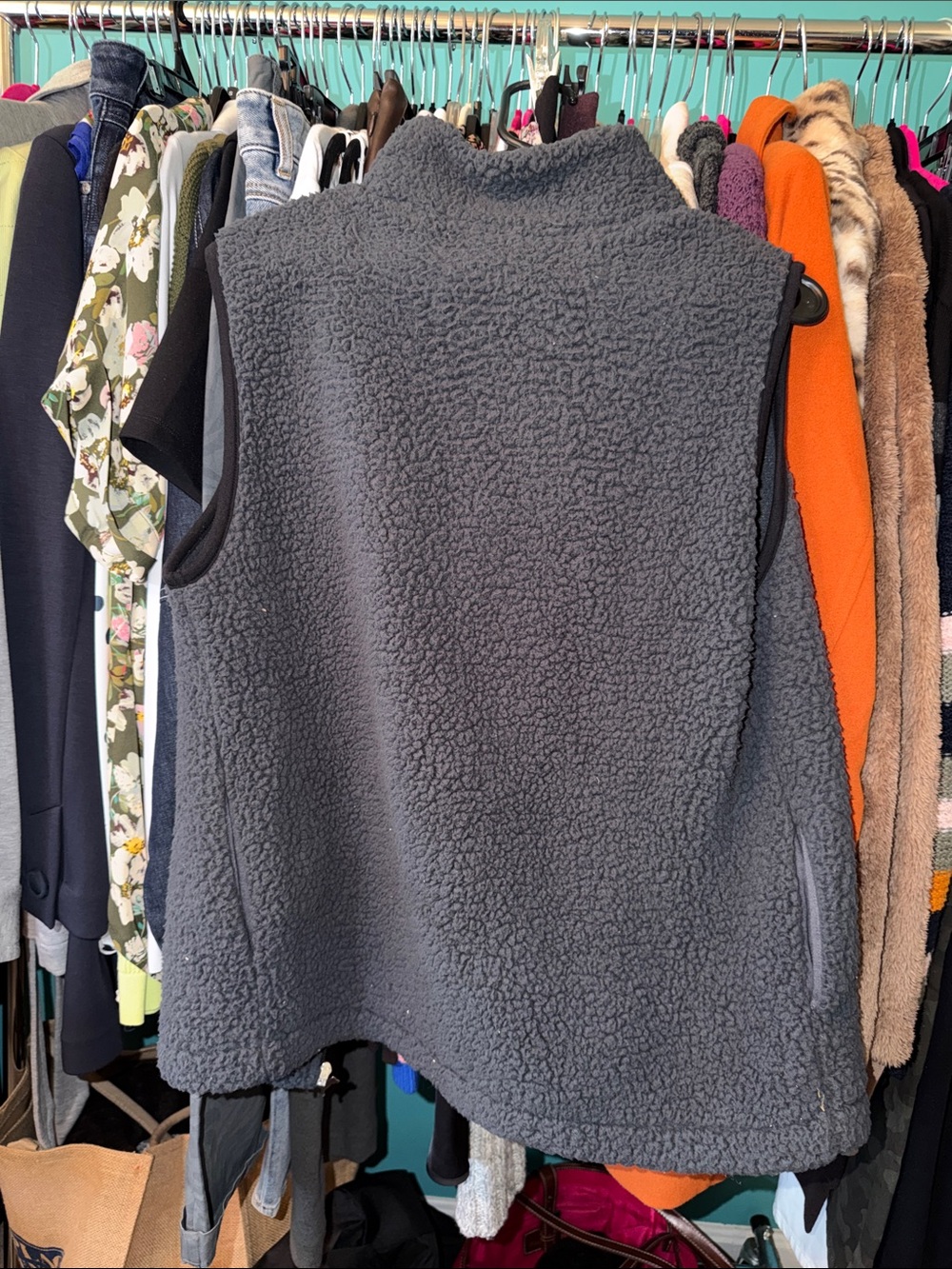 PINK by Victoria's Secret Charcoal Gray Sherpa Fleece Vest - Picture 4 of 7